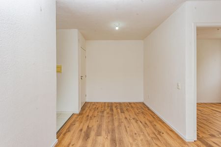 Sala de apartamento para alugar com 2 quartos, 44m² em Parque Bristol, São Paulo