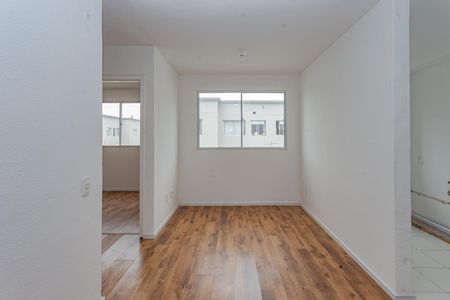 Sala de apartamento para alugar com 2 quartos, 44m² em Parque Bristol, São Paulo
