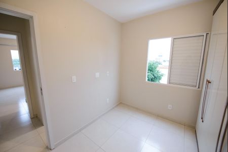Quarto de apartamento para alugar com 2 quartos, 64m² em Vila São José, Taubaté