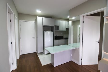 Sala de apartamento para alugar com 2 quartos, 39m² em Vila Sonia, São Paulo