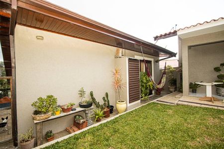 Casa à venda com 230m², 3 quartos e 2 vagas Casa à venda com 230m², 3 quartos e 2 vagasÁrea Verde