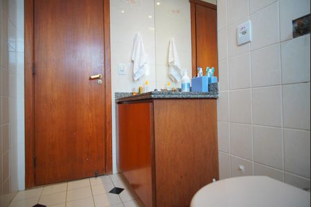 Apartamento à venda com 89m², 2 quartos e 1 vagaBanheiro da Suíte