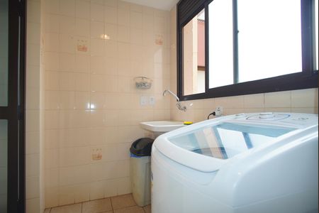 Apartamento à venda com 89m², 2 quartos e 1 vagaÁrea de Serviço