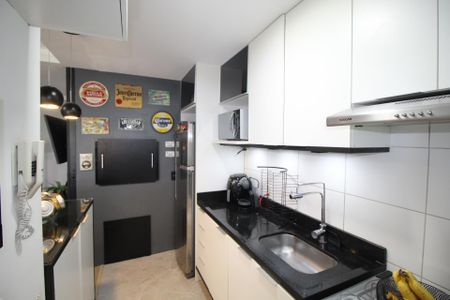 Apartamento para alugar com 64m², 2 quartos e 1 vagaCozinha