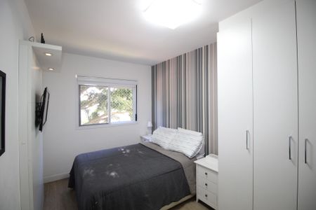 Quarto 1 de apartamento para alugar com 2 quartos, 64m² em São Geraldo, Porto Alegre