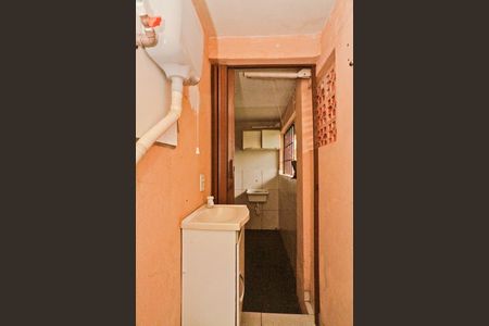 Casa para alugar com 60m², 2 quartos e sem vaga Casa para alugar com 60m², 2 quartos e sem vagaBanheiro