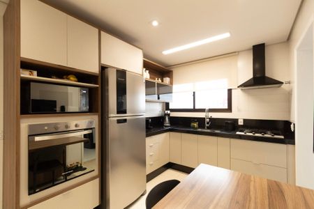 Apartamento para alugar com 110m², 3 quartos e 2 vagas Apartamento para alugar com 110m², 3 quartos e 2 vagasCozinha