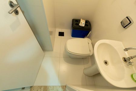 Apartamento para alugar com 110m², 3 quartos e 2 vagas Apartamento para alugar com 110m², 3 quartos e 2 vagasBanheiro Área de Serviço