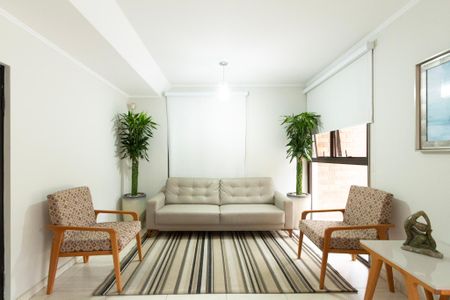 Apartamento para alugar com 110m², 3 quartos e 2 vagas Apartamento para alugar com 110m², 3 quartos e 2 vagasÁrea comum