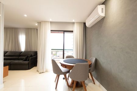 Apartamento para alugar com 110m², 3 quartos e 2 vagas Apartamento para alugar com 110m², 3 quartos e 2 vagasSala