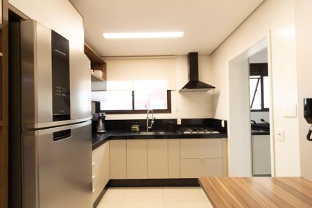 Apartamento para alugar com 110m², 3 quartos e 2 vagas Apartamento para alugar com 110m², 3 quartos e 2 vagasCozinha