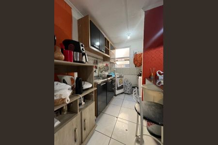 Cozinha de apartamento à venda com 2 quartos, 40m² em Mário Quintana, Porto Alegre