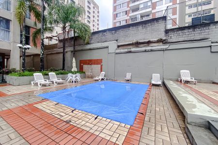 Apartamento à venda com 93m², 3 quartos e 1 vaga Apartamento à venda com 93m², 3 quartos e 1 vagaÁrea comum - Piscina