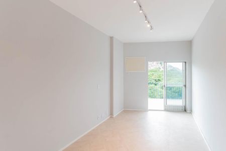 Apartamento à venda com 64m², 2 quartos e 1 vagaSala