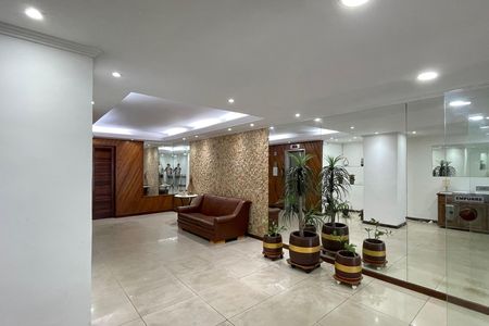 Apartamento à venda com 64m², 2 quartos e 1 vaga Apartamento à venda com 64m², 2 quartos e 1 vagaPortaria