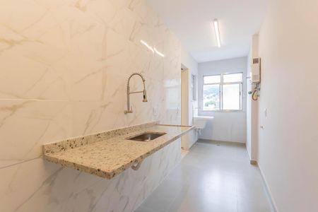 Apartamento à venda com 64m², 2 quartos e 1 vagaCozinha e Área de Serviço