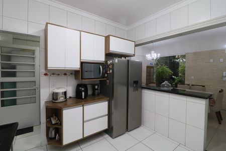 Casa para alugar com 198m², 3 quartos e 2 vagasCozinha