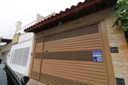 Casa para alugar com 198m², 3 quartos e 2 vagasFachada