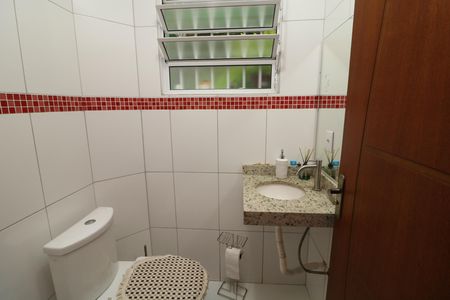 Casa para alugar com 198m², 3 quartos e 2 vagasLavabo