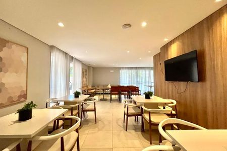 Apartamento à venda com 65m², 2 quartos e 1 vaga Apartamento à venda com 65m², 2 quartos e 1 vagaÁrea comum - Salão de festas