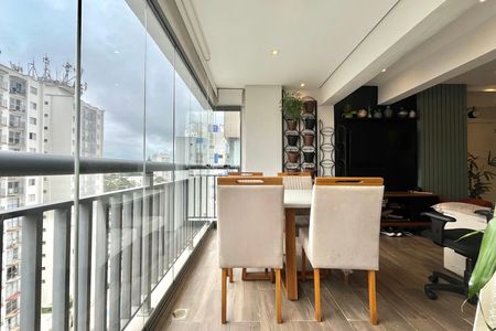 Apartamento à venda com 65m², 2 quartos e 1 vaga Apartamento à venda com 65m², 2 quartos e 1 vagaVaranda da Sala