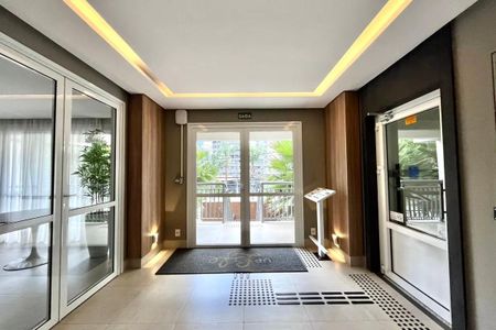 Apartamento à venda com 65m², 2 quartos e 1 vaga Apartamento à venda com 65m², 2 quartos e 1 vagaHall social