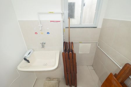 Apartamento para alugar com 42m², 2 quartos e sem vaga Apartamento para alugar com 42m², 2 quartos e sem vagaCozinha e Área de Serviço