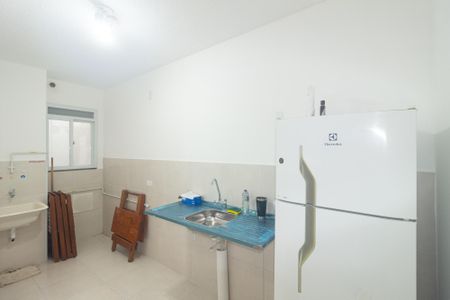 Apartamento para alugar com 42m², 2 quartos e sem vaga Apartamento para alugar com 42m², 2 quartos e sem vagaCozinha e Área de Serviço