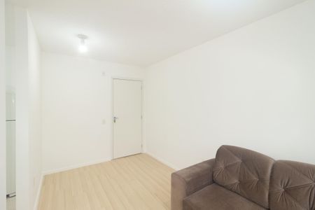 Sala de apartamento para alugar com 2 quartos, 42m² em Guaratiba, Rio de Janeiro