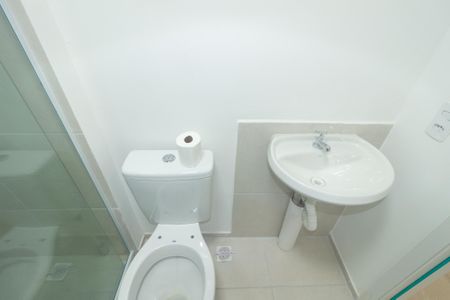 Apartamento para alugar com 42m², 2 quartos e sem vaga Apartamento para alugar com 42m², 2 quartos e sem vagaBanheiro