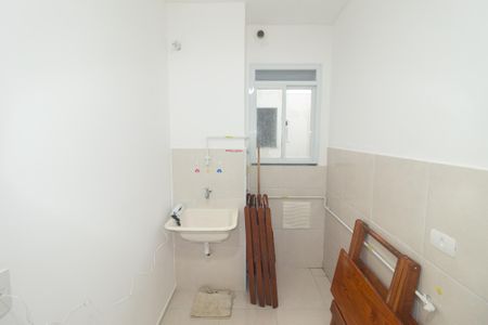 Apartamento para alugar com 42m², 2 quartos e sem vaga Apartamento para alugar com 42m², 2 quartos e sem vagaCozinha e Área de Serviço