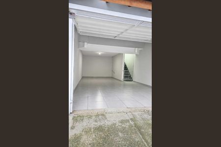 Casa para alugar com 200m², 3 quartos e 3 vagas Casa para alugar com 200m², 3 quartos e 3 vagasGaragem