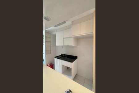 Cozinha de apartamento à venda com 2 quartos, 61m² em Vila Isa, São Paulo
