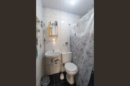 Casa à venda com 150m², 2 quartos e 2 vagasCasa 2 - Banheiro social