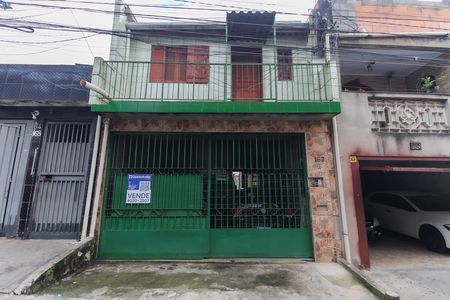 Casa à venda com 150m², 2 quartos e 2 vagasFachada