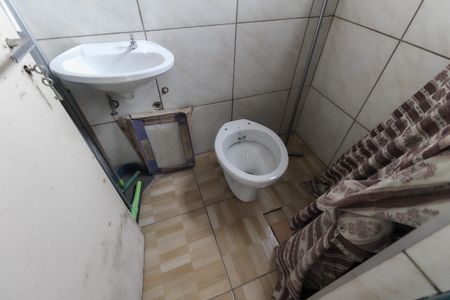 Casa à venda com 150m², 2 quartos e 2 vagasBanheiro de serviço