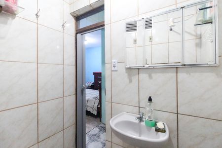Casa à venda com 150m², 2 quartos e 2 vagasCasa 1- Banheiro social
