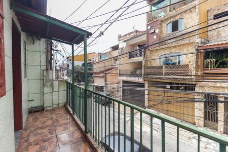 Casa à venda com 150m², 2 quartos e 2 vagasCasa 2 - Varanda da Sala