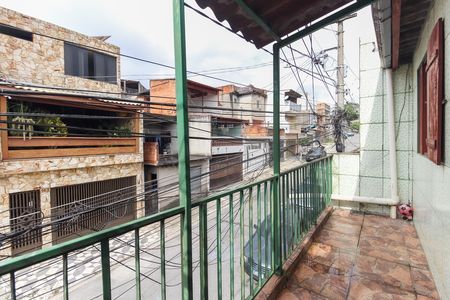 Casa à venda com 150m², 2 quartos e 2 vagasCasa 2 - Varanda da Sala