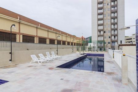 Apartamento para alugar com 39m², 2 quartos e 1 vaga Apartamento para alugar com 39m², 2 quartos e 1 vagaÁrea comum - Piscina