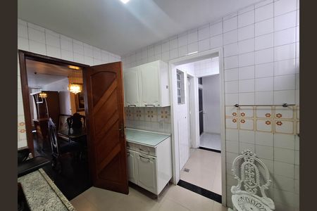 Apartamento à venda com 115m², 3 quartos e 1 vaga Apartamento à venda com 115m², 3 quartos e 1 vagaCozinha e Área de Serviço