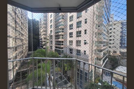 Apartamento à venda com 115m², 3 quartos e 1 vaga Apartamento à venda com 115m², 3 quartos e 1 vagaVista do Quarto 2
