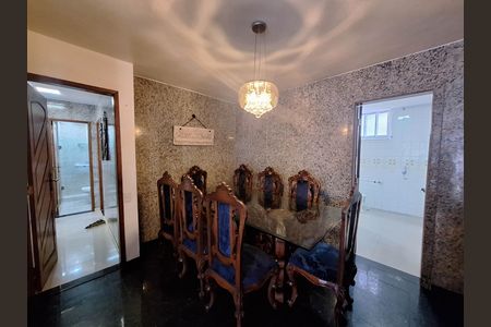 Apartamento à venda com 115m², 3 quartos e 1 vaga Apartamento à venda com 115m², 3 quartos e 1 vagaSala