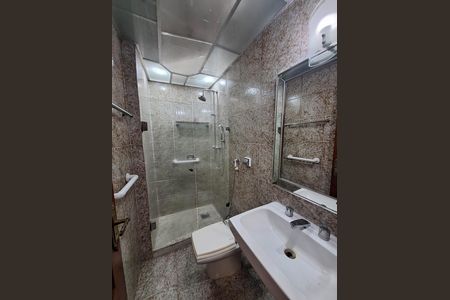 Apartamento à venda com 115m², 3 quartos e 1 vaga Apartamento à venda com 115m², 3 quartos e 1 vagaBanheiro Social