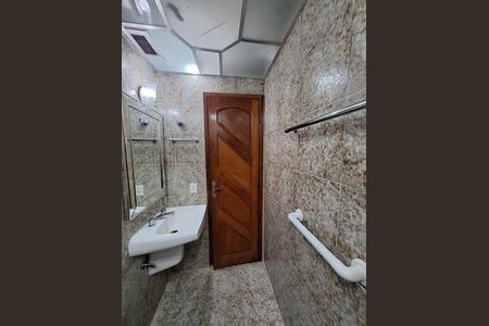 Apartamento à venda com 115m², 3 quartos e 1 vaga Apartamento à venda com 115m², 3 quartos e 1 vagaBanheiro Social