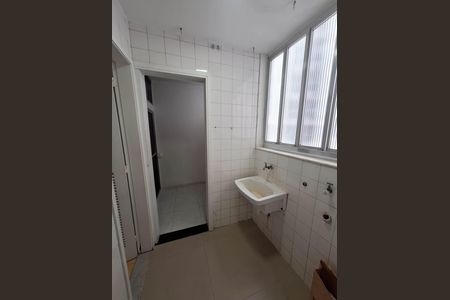 Apartamento à venda com 115m², 3 quartos e 1 vaga Apartamento à venda com 115m², 3 quartos e 1 vagaCozinha e Área de Serviço