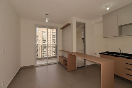 Sala de apartamento para alugar com 2 quartos, 42m² em Jardim, Santo André