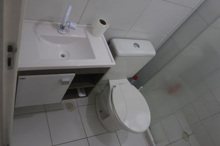 Banheiro  de apartamento para alugar com 2 quartos, 55m² em Jardim Silvestre, Guarulhos