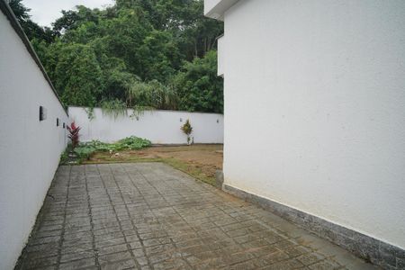 Casa de condomínio para alugar com 49m², 1 quarto e 1 vaga Casa de condomínio para alugar com 49m², 1 quarto e 1 vagaGaragem