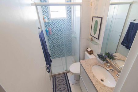 Apartamento à venda com 49m², 2 quartos e 1 vaga Apartamento à venda com 49m², 2 quartos e 1 vagaBanheiro